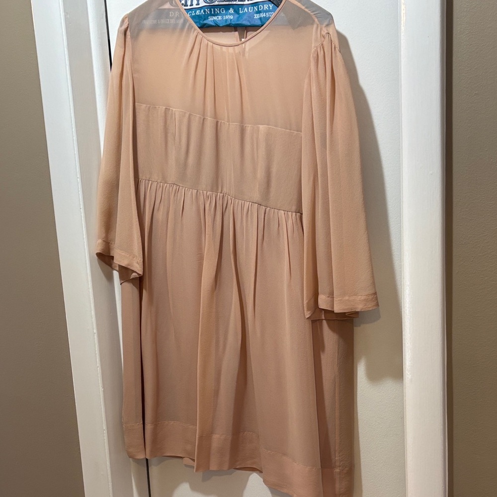 BCBG Chic Peach Dress three-quarter length sleeves built in slip